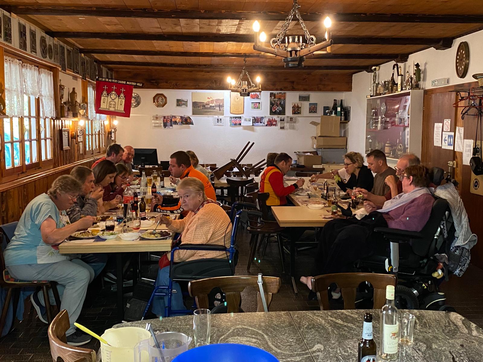 Dîner tir au porc